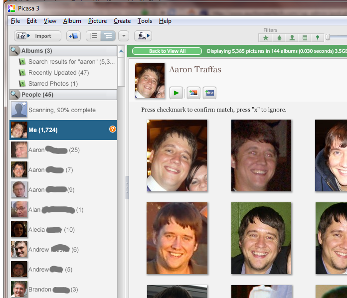 Picasa's facial recognition in action Picasa's facial recognition in action